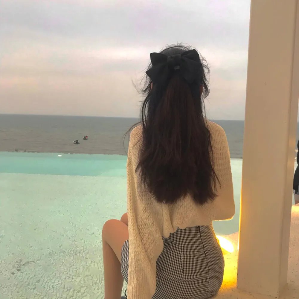 一半海水,一半火焰